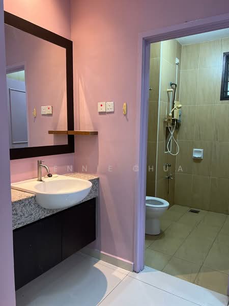 Bungalow for Rent in Taman Austin Perdana (Tebrau) - Fennie Chua - Bathroom - PropertyGuru.com.my