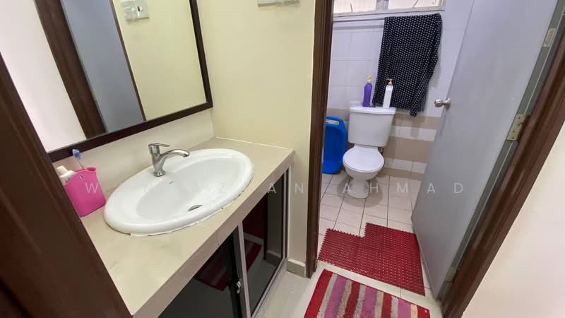 Condominium for Sale at Madu Mas - Wan Azlan Ahmad - Bathroom - PropertyGuru.com.my