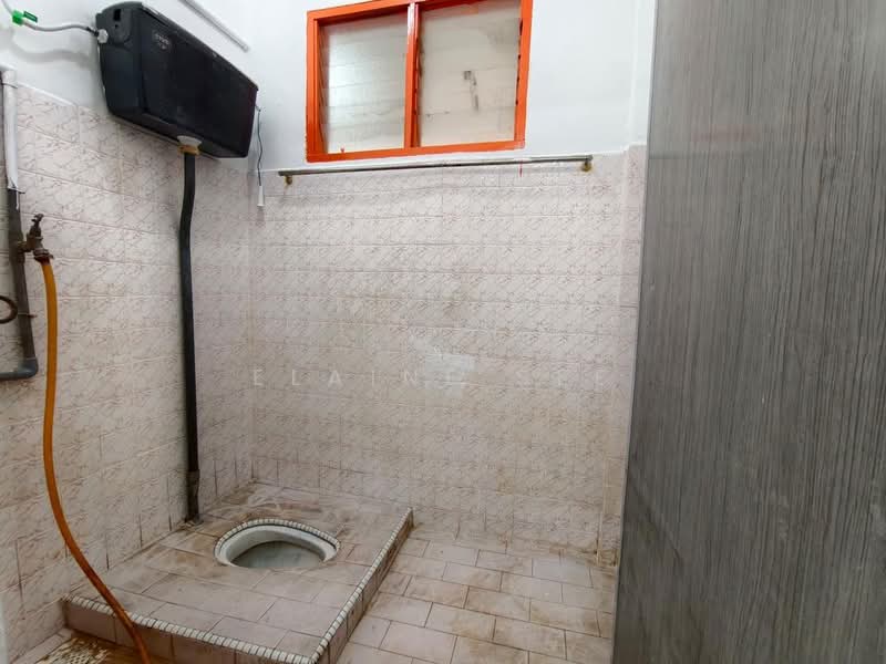Rumah Teres 2 Tingkat untuk Dijual di Bandar Selesa Jaya (Skudai) - Elaine See - Bathroom - PropertyGuru.com.my