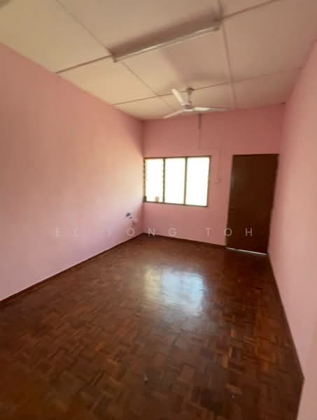 2-storey Terraced House for Sale in Taman Johor Jaya (Johor Bahru) - Ee Fong Toh - Interior - PropertyGuru.com.my