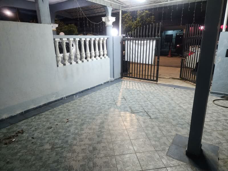 Rumah Teres untuk Dijual di Pelabuhan Klang (Selangor) - Zamani Ishak - Exterior - PropertyGuru.com.my