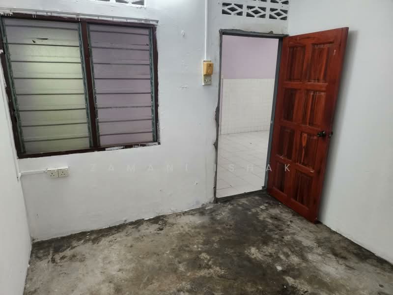 Rumah Teres untuk Dijual di Pelabuhan Klang (Selangor) - Zamani Ishak - Interior - PropertyGuru.com.my