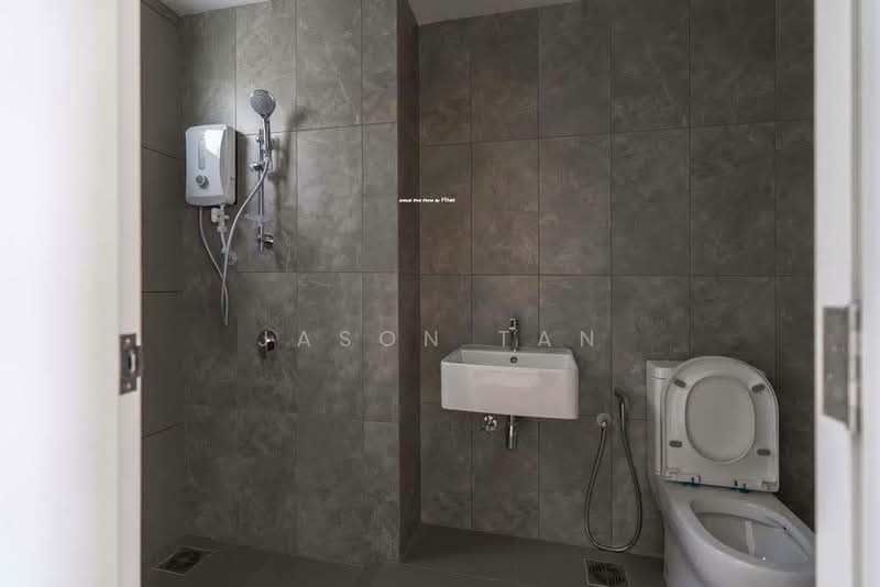 Kondominium untuk Disewa di Tuai Timur - Jason Tan - Bathroom - PropertyGuru.com.my