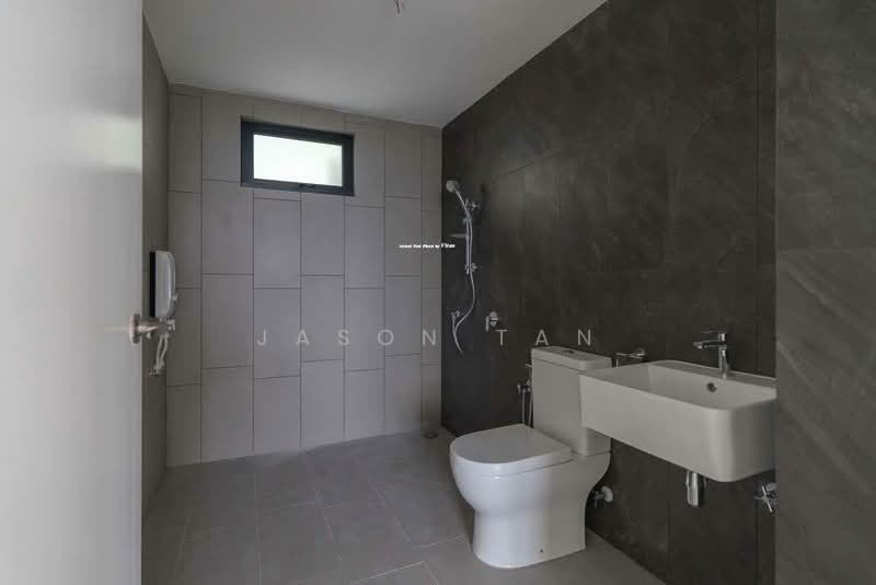 Kondominium untuk Disewa di Tuai Timur - Jason Tan - Bathroom - PropertyGuru.com.my
