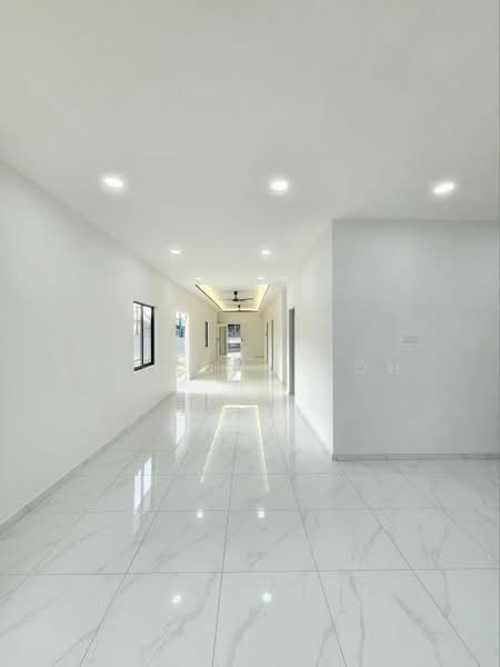Bungalow for Sale in Lima Kedai (Skudai) - Ee Fong Toh - Corridor - PropertyGuru.com.my
