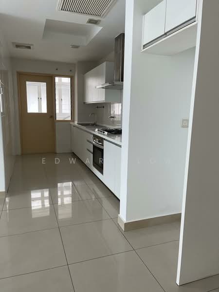 Servis Apartment untuk Dijual di Solaris Dutamas - Edward Low - Kitchen - PropertyGuru.com.my
