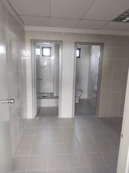 Detached Factory for Sale in Sungai Kapar Indah Industrial Park (Kapar) - Jason Gan - Bathroom - PropertyGuru.com.my