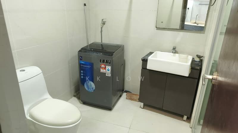 Condominium for Rent at Amberside @ Country Garden Danga Bay - KK Low - Bathroom - PropertyGuru.com.my
