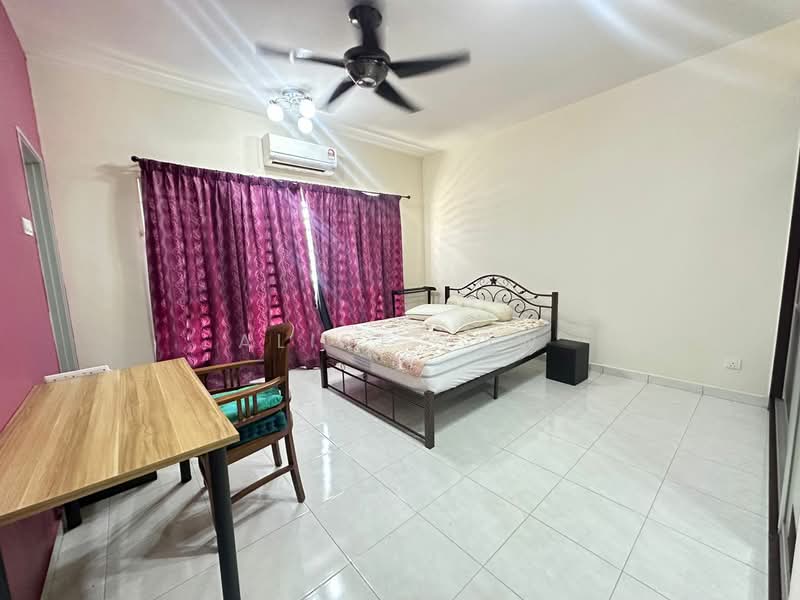 2-storey Terraced House for Sale in Rawang (Selangor) - Alice Low - Bedroom - PropertyGuru.com.my