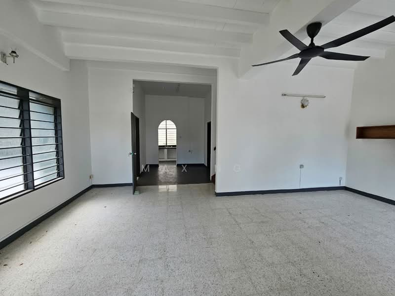 Semi-Detached House for Sale in Tanjung Tokong (Penang) - Max Ng - Living Room - PropertyGuru.com.my