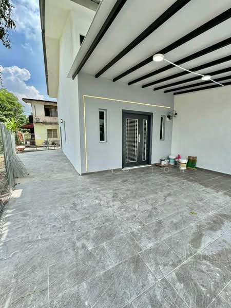 Rumah Teres 2 Tingkat untuk Dijual di Taman Rinting (Masai) - Ee Fong Toh - Exterior - PropertyGuru.com.my