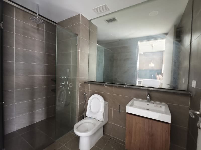 Kondominium untuk Dijual di Grand Medini - Joey Chai - Bathroom - PropertyGuru.com.my