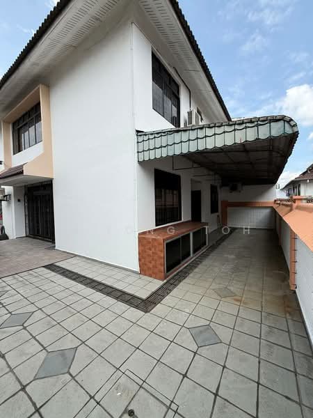 Semi-Detached House for Sale in Taman Johor Jaya (Johor Bahru) - Ee Fong Toh - Exterior - PropertyGuru.com.my