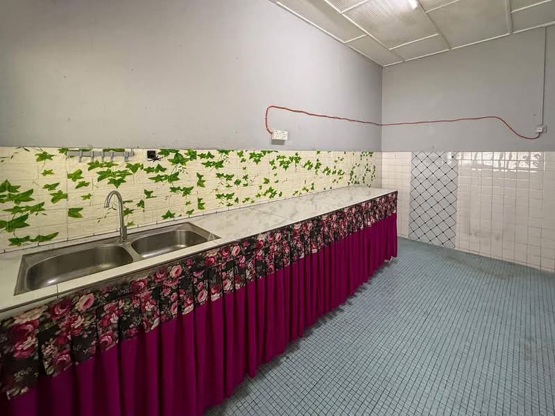 1-storey Terraced House for Sale in Petaling Jaya (Selangor) - Azmi . - PropertyGuru.com.my