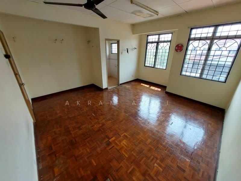 2-storey Terraced House for Sale in Bandar Tasik Kesuma (Beranang) - Akram Azmi - Interior - PropertyGuru.com.my