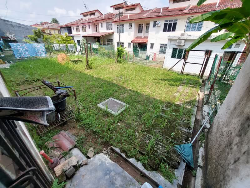 2-storey Terraced House for Sale in Bandar Tasik Kesuma (Beranang) - Akram Azmi - Exterior - PropertyGuru.com.my