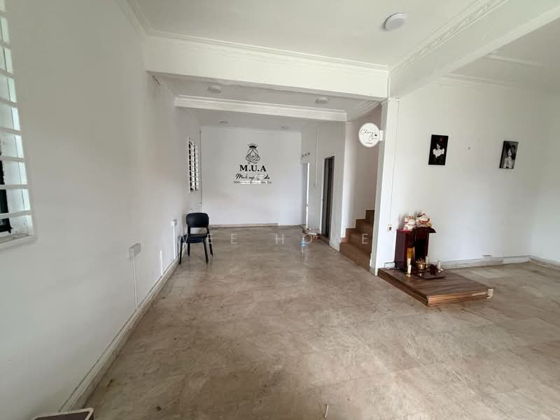 2-storey Terraced House for Rent in Taman Sri Tebrau (Johor Bahru) - Wee Howe - Living Room - PropertyGuru.com.my