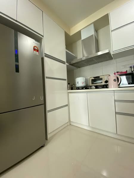 Condominium for Sale at Medini Signature - Julie Yew - Kitchen - PropertyGuru.com.my