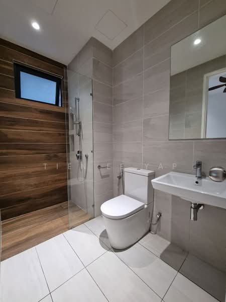 Servis Apartment untuk Disewa di UNIO Residence - Tien Ee Yap - Bathroom - PropertyGuru.com.my
