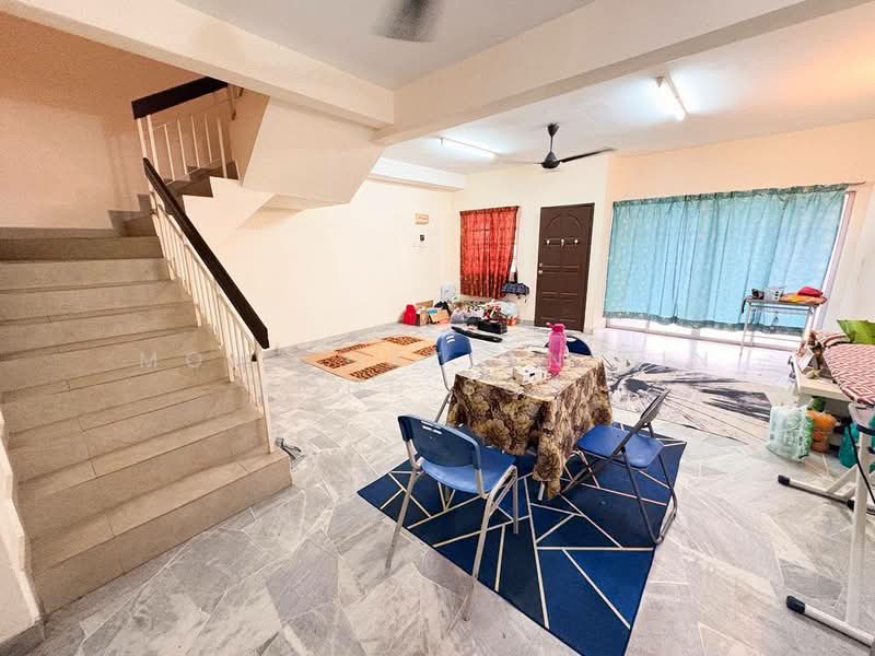 Rumah Teres 2 Tingkat untuk Dijual di Bandar Bukit Puchong (Puchong) - Mohd Hazlan bin Mohd Sopi - Living Room - PropertyGuru.com.my