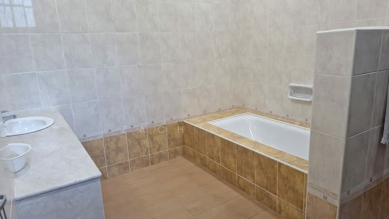 Semi-Detached House for Sale in Shah Alam (Selangor) - Zach Gan - Bathroom - PropertyGuru.com.my