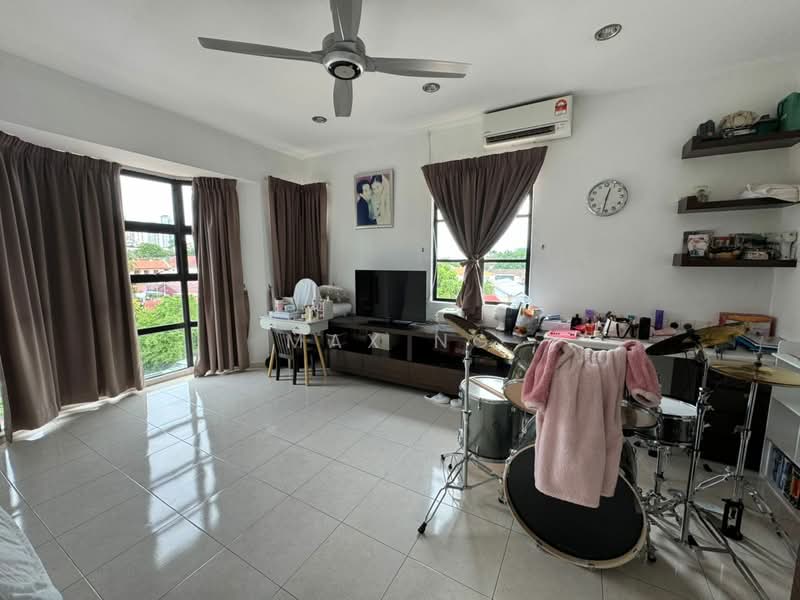 Semi-Detached House for Sale in Tanjung Tokong (Penang) - Max Ng - Living Room - PropertyGuru.com.my