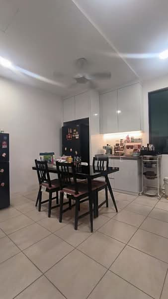 Cluster House for Sale in Taman Austin Heights (Tebrau) - Vion Lee - Kitchen - PropertyGuru.com.my