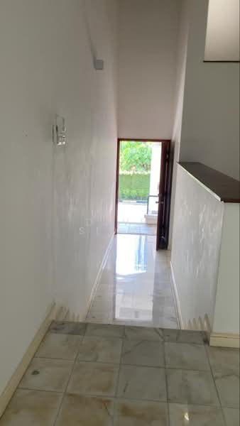 Kondominium untuk Dijual di 2-Twelve - Dave Sidhu - Entrance - PropertyGuru.com.my