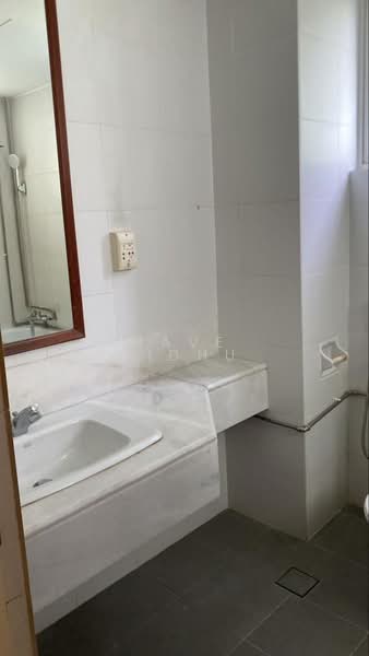Kondominium untuk Dijual di 2-Twelve - Dave Sidhu - Bathroom - PropertyGuru.com.my