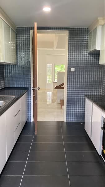 Kondominium untuk Dijual di 2-Twelve - Dave Sidhu - Kitchen - PropertyGuru.com.my