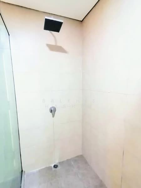 Servis Apartment untuk Disewa di Radia Residences - Balkhis Hashim - Bathroom - PropertyGuru.com.my