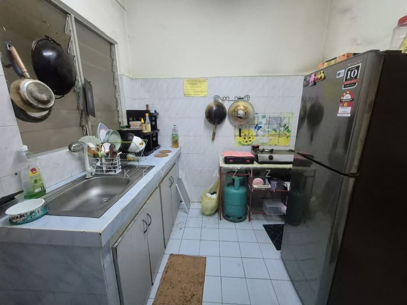 Servis Apartment untuk Dijual di Brunsfield Riverview - Keyn Aziz - Kitchen - PropertyGuru.com.my