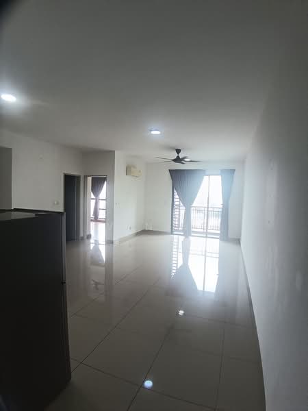 Servis Apartment untuk Disewa di The Nest @ Jln Klang Lama - Ivan Ng - Living Room - PropertyGuru.com.my