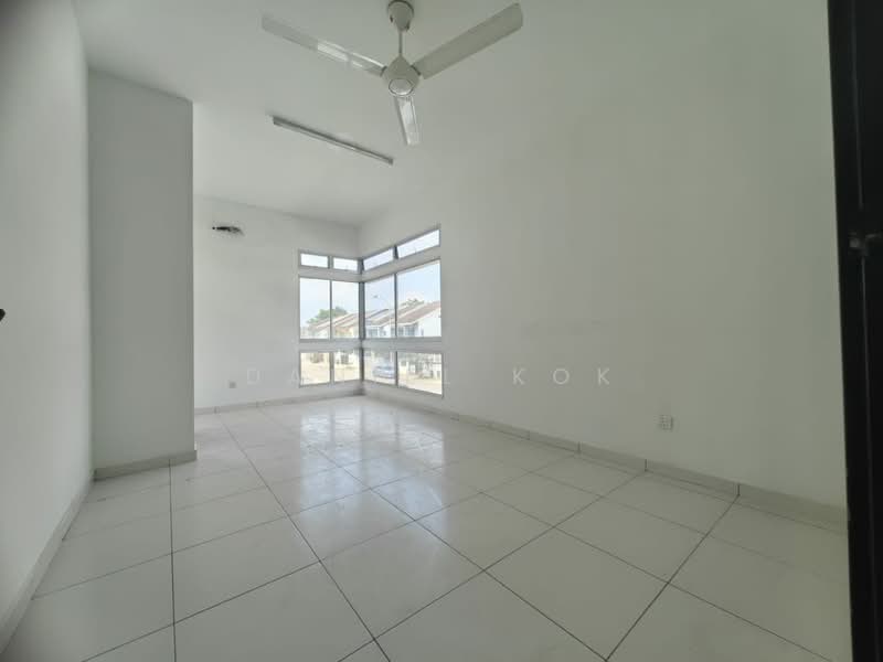 2-storey Terraced House for Sale in Bandar Parklands (Klang) - Daniel Kok - Living Room - PropertyGuru.com.my