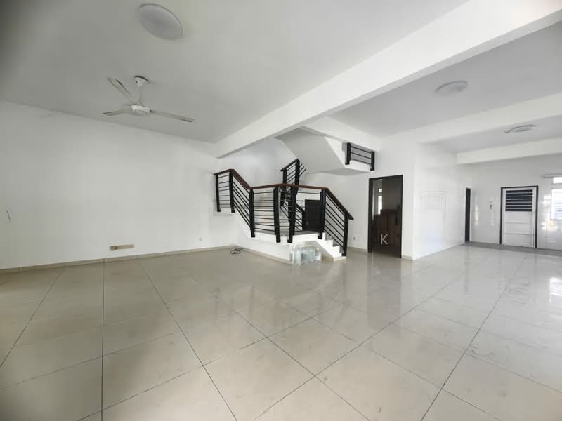 2-storey Terraced House for Sale in Bandar Parklands (Klang) - Daniel Kok - Living Room - PropertyGuru.com.my