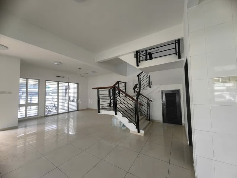 2-storey Terraced House for Sale in Bandar Parklands (Klang) - Daniel Kok - Living Room - PropertyGuru.com.my