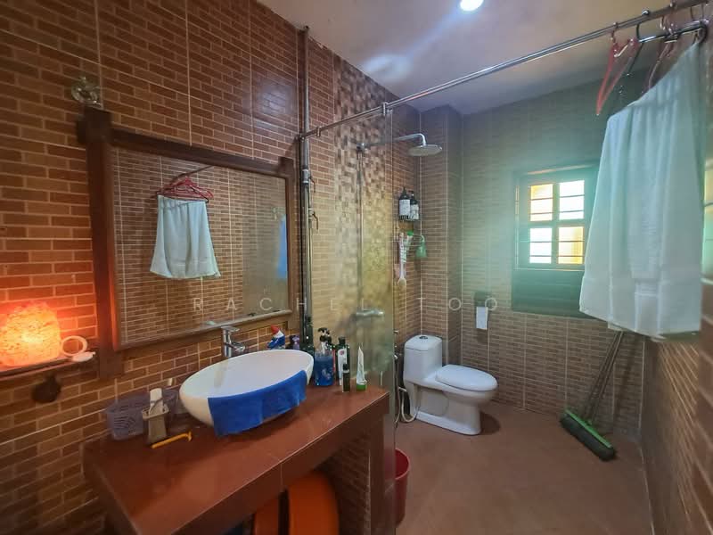 2-storey Terraced House for Sale in Usj 9 (Subang Jaya) - Rachel Too - Bathroom - PropertyGuru.com.my