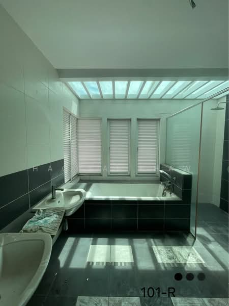 Semi-Detached House for Sale in Klang (Selangor) - Hao Kai Khaw - Bathroom - PropertyGuru.com.my