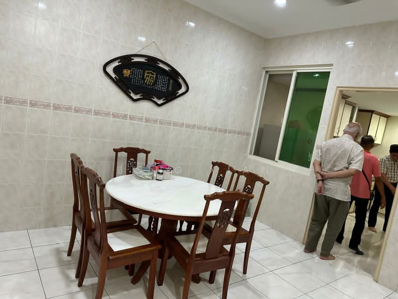 Semi-Detached House for Sale in Kuching (Sarawak) - Bong Xian - Dining Room - PropertyGuru.com.my
