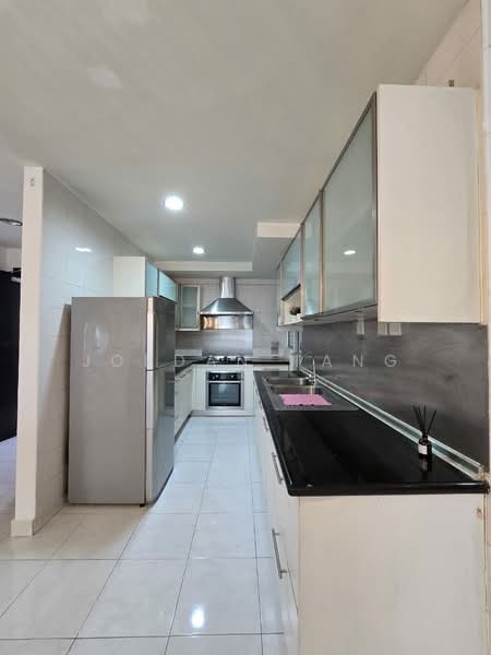 Service Residence for Sale at Kiara Designer Suites - Jordan Tang - Kitchen - PropertyGuru.com.my