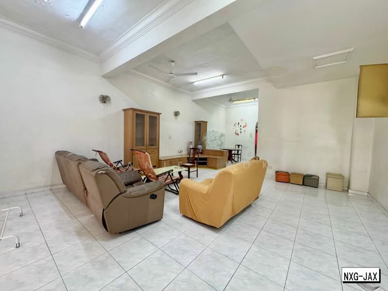 Rumah Teres 2 Tingkat untuk Dijual di Taman Berkeley (Klang) - Daniel Kok - Living Room - PropertyGuru.com.my