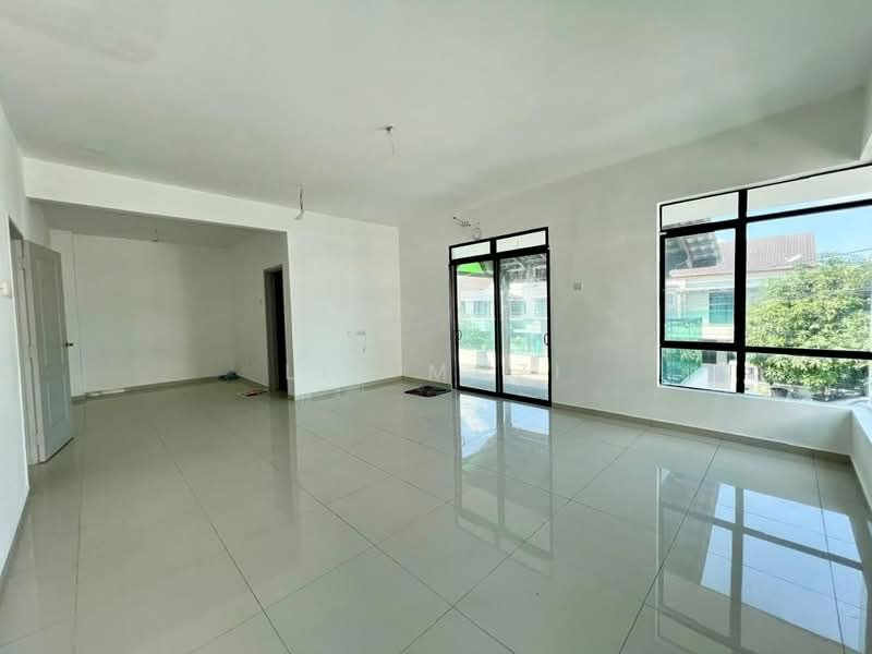 Semi-Detached House for Sale in Chemor (Perak) - Lee Muzi - Living Room - PropertyGuru.com.my