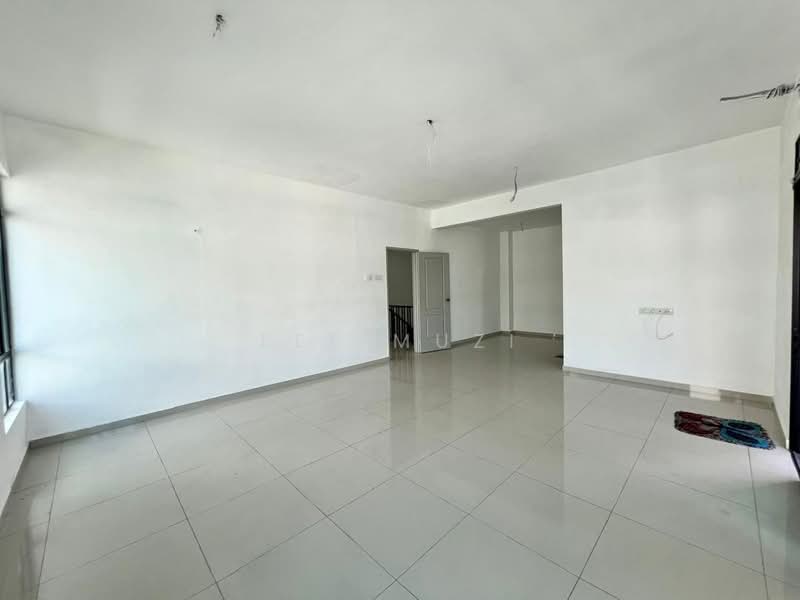 Semi-Detached House for Sale in Chemor (Perak) - Lee Muzi - Living Room - PropertyGuru.com.my