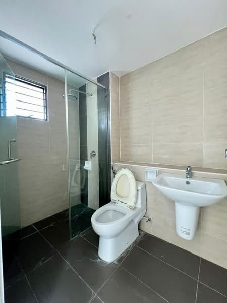 Semi-Detached House for Sale in Chemor (Perak) - Lee Muzi - Bathroom - PropertyGuru.com.my
