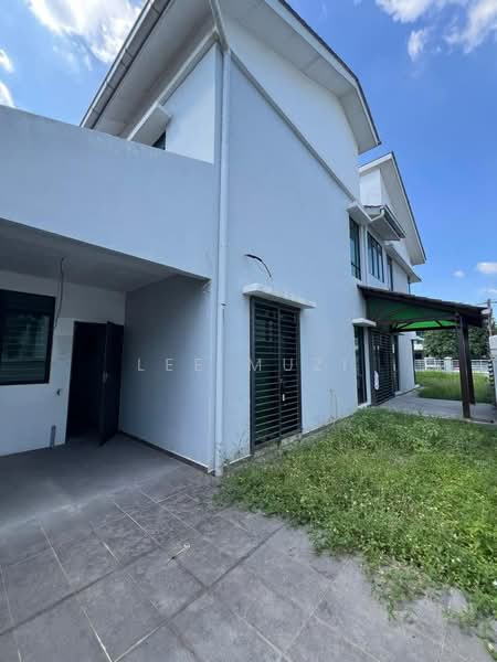 Semi-Detached House for Sale in Chemor (Perak) - Lee Muzi - Exterior - PropertyGuru.com.my