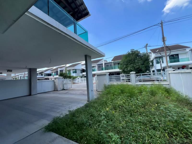 Semi-Detached House for Sale in Chemor (Perak) - Lee Muzi - Exterior - PropertyGuru.com.my