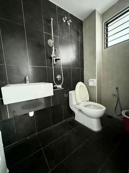 Semi-Detached House for Sale in Chemor (Perak) - Lee Muzi - Bathroom - PropertyGuru.com.my