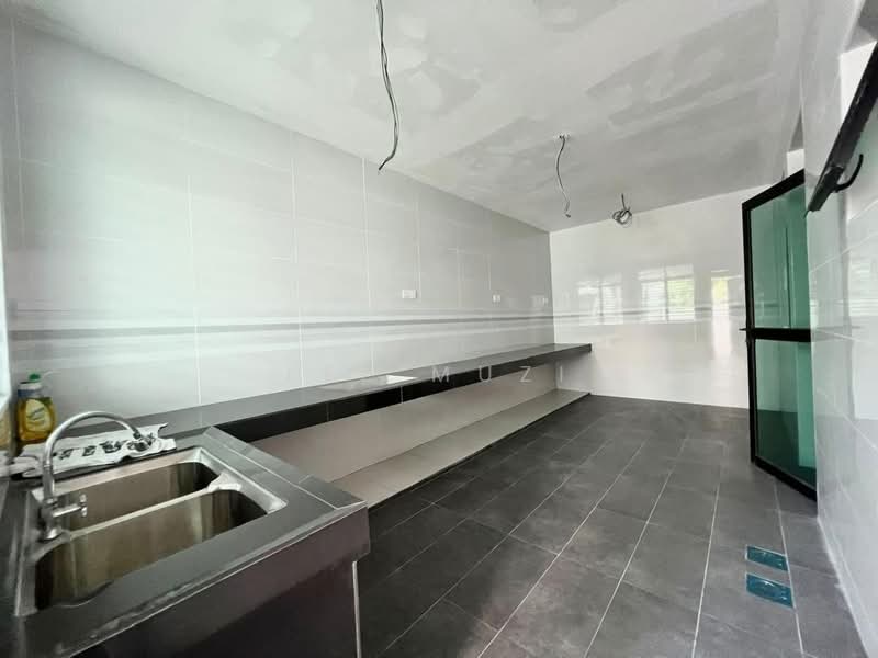 Semi-Detached House for Sale in Chemor (Perak) - Lee Muzi - Kitchen - PropertyGuru.com.my