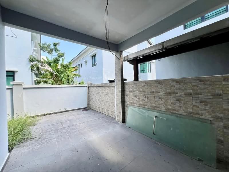 Semi-Detached House for Sale in Chemor (Perak) - Lee Muzi - Exterior - PropertyGuru.com.my