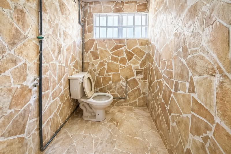 Rumah Teres 2.5 Tingkat untuk Dijual di SS12 (Subang Jaya) - Nor Azdlin Adnan - Bathroom - PropertyGuru.com.my